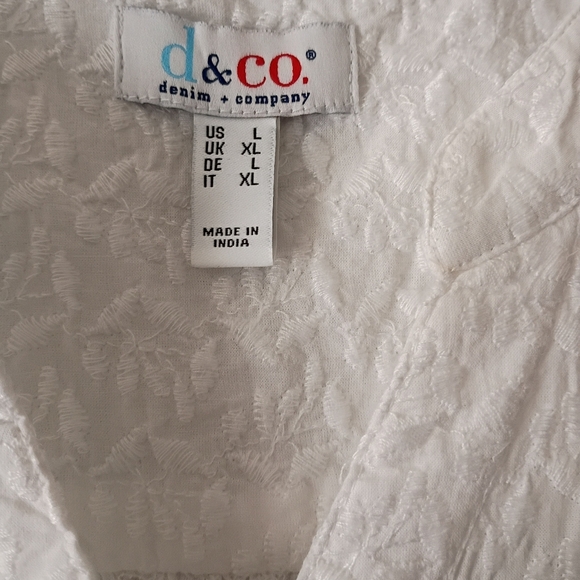 NWOT D&Co White All Over Embroidered Cotton Button Up Top - Picture 7 of 8